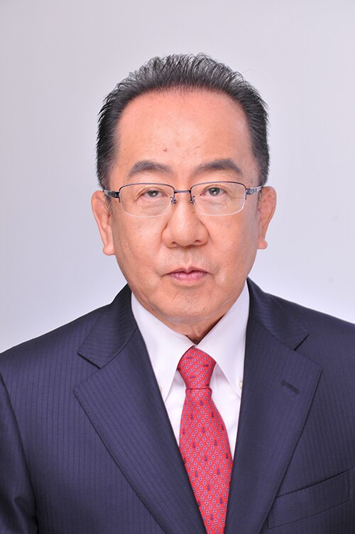 西銘恒三郎の写真